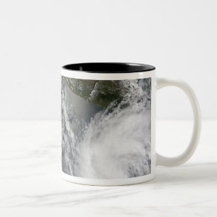 Caneca De Café Em Dois Tons Tempestades Tropicais Blas e Celia