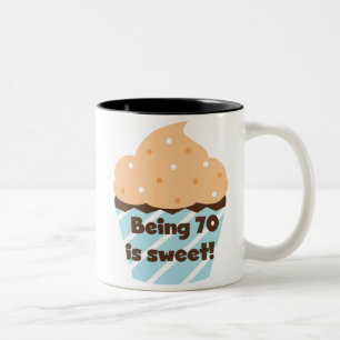 Caneca De Café Em Dois Tons Ter 70 anos é t-shirts e presentes de aniversário