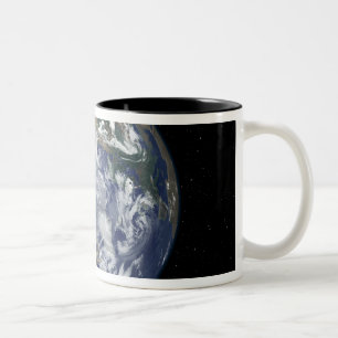 Caneca De Café Em Dois Tons Terra inteiramente iluminada centrada no Pólo