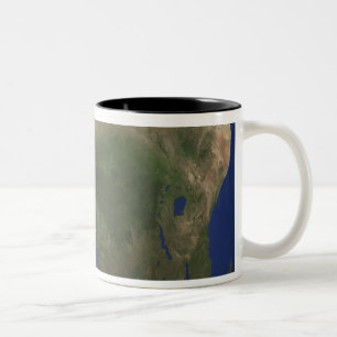 Caneca De Café Em Dois Tons Terra que mostra a cobertura do solo sobre África