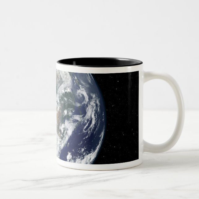 Caneca De Café Em Dois Tons Terra totalmente iluminada centrada na Ásia (Direita)