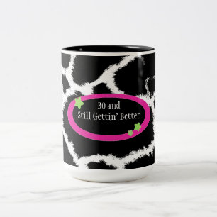 Caneca De Café Em Dois Tons Teste padrão da zebra do aniversário de 30 anos