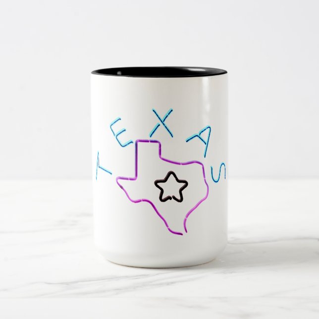 Caneca De Café Em Dois Tons Texas em luzes de neon. (Centro)