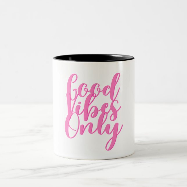 Caneca De Café Em Dois Tons Texto positivo Apenas boas vibrações (Centro)