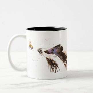Caneca De Café Em Dois Tons Texugo e uma abelha do Bumble