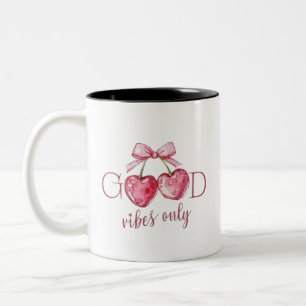 Caneca De Café Em Dois Tons Tipografia de Boas Vibrações Citação de Energia