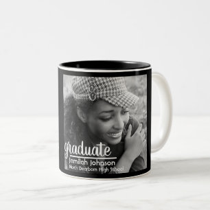 Caneca De Café Em Dois Tons Tipografia Moderna Classe Branca a Preto de 2022 M