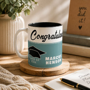 Caneca De Café Em Dois Tons Toca de Formatura Nome do Graduado Parabéns