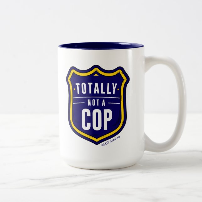 Caneca De Café Em Dois Tons Totalmente Não É Um Policial (Direita)