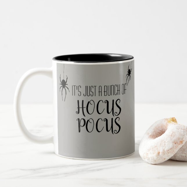 Caneca De Café Em Dois Tons Travesseiro de Halloween do Hocus Pocus Spider (Com Donut)