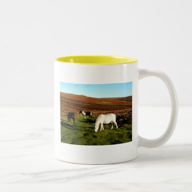 Caneca De Café Em Dois Tons Três pôneis em Dartmoor (Direita)