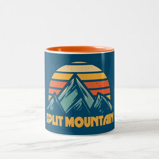 Caneca De Café Em Dois Tons Trilha Montanha da Califórnia Retro Turquoise (Centro)