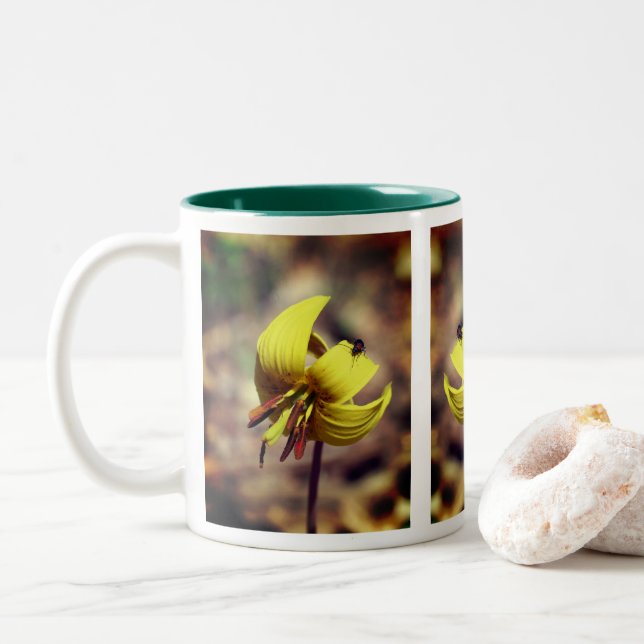 Caneca De Café Em Dois Tons Trout Lily E Amigo (Com Donut)