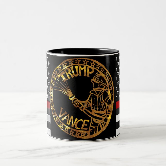 CANECA DE CAFÉ EM DOIS TONS TRUMP 2024 (Centro)