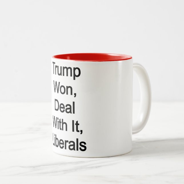 Caneca De Café Em Dois Tons Trump Won, lida com liberais (Frente Esquerda)