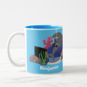 Caneca De Café Em Dois Tons Tubarão engraçado assistindo desenho animado na TV