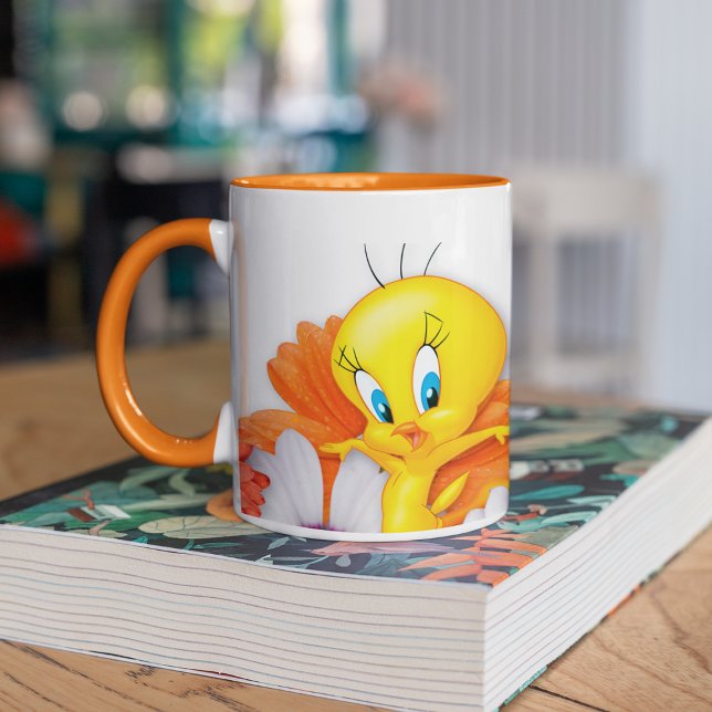 Caneca De Café Em Dois Tons TWEETY™ com margaridas (Criador carregado)