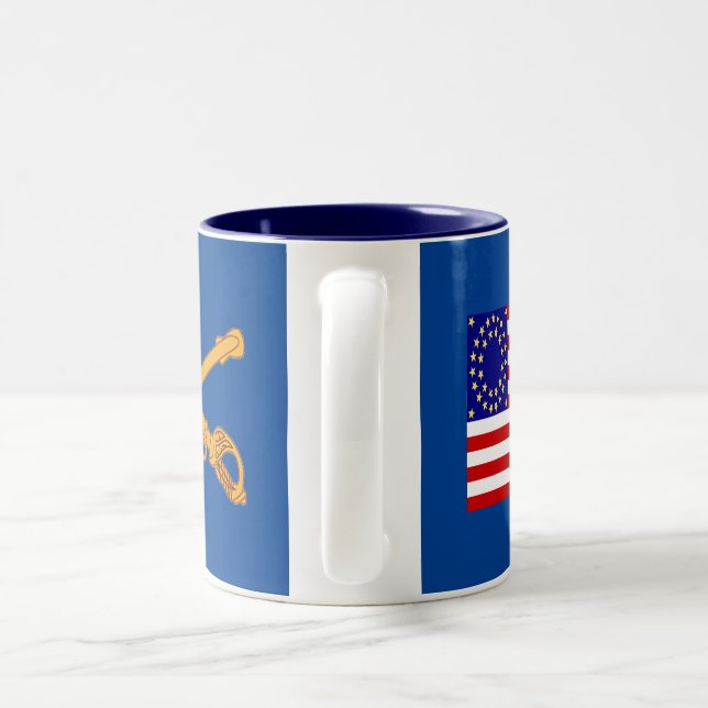 Caneca De Café Em Dois Tons U.S. A cavalaria agride (Alça)