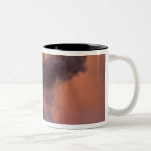Caneca De Café Em Dois Tons UE, Itália, Sicília, cume do vulcão Etna