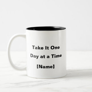 Caneca De Café Em Dois Tons Um dia de cada vez - Oferta personalizada de saúde