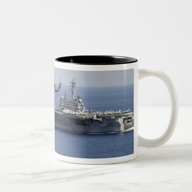 Caneca De Café Em Dois Tons Um helicóptero Seahawk MH-60S (Direita)