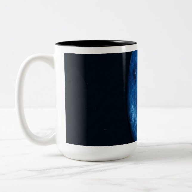 Caneca De Café Em Dois Tons Um Planeta Azul Profundo (Esquerda)