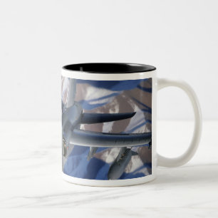 Caneca De Café Em Dois Tons Uma AMX italiana se desconecta