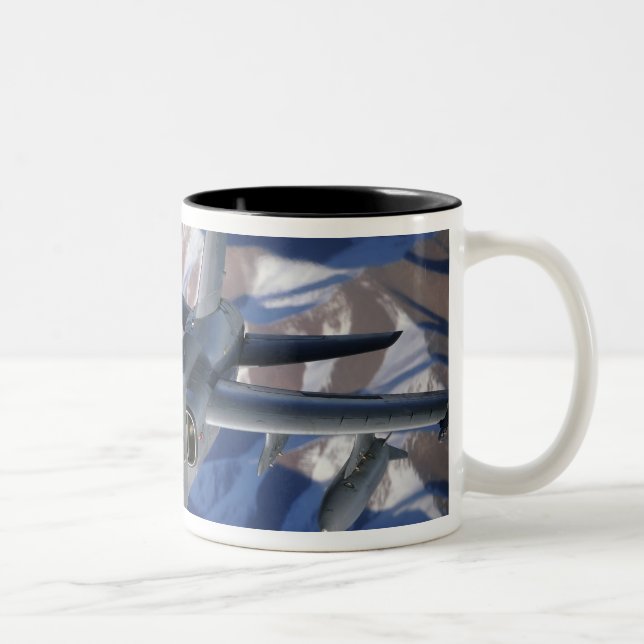 Caneca De Café Em Dois Tons Uma AMX italiana se desconecta (Direita)