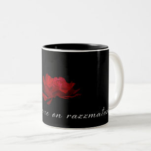 Caneca De Café Em Dois Tons Uma caneca preta de dois tons, arrisque-se com o r