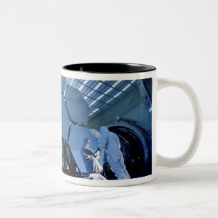 Caneca De Café Em Dois Tons Uma disposição do telescópio espacial de James