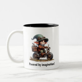 Caneca De Café Em Dois Tons Uma jovem e feliz criança dirigindo uma moto Steam