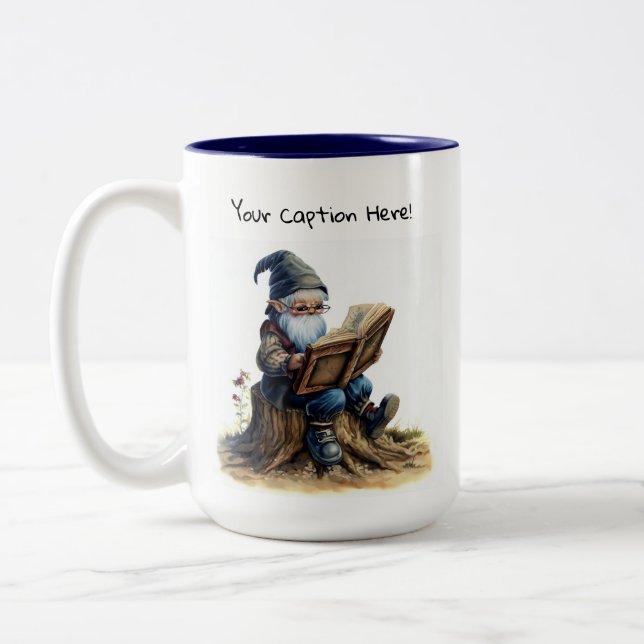 Caneca De Café Em Dois Tons Uma pintura aquarela de um Gnomo Cute (Esquerda)