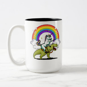 Caneca De Café Em Dois Tons Unicórnio que monta o arco-íris mágico do