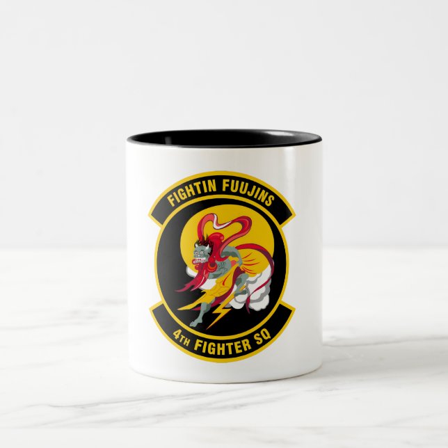 Caneca De Café Em Dois Tons USAF 4th Fighter Squadron "Fightin Fuujins" Emblem (Centro)