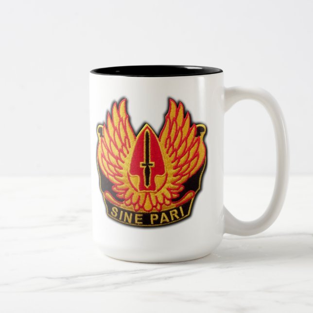 Caneca De Café Em Dois Tons usasoc especiais ops sof operations comando vetera (Direita)