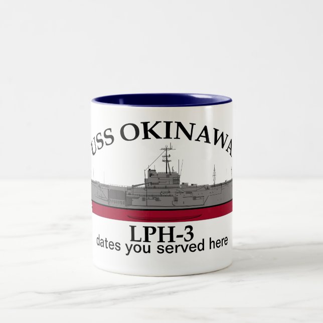 Caneca De Café Em Dois Tons USS Okinawa, LPH-3, datas personalizáveis servidas (Centro)