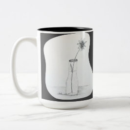 Caneca De Café Em Dois Tons Vaso desenhado à mão com garrafa e flor única na m