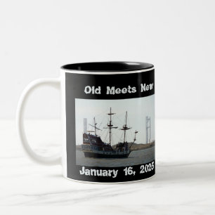 Caneca De Café Em Dois Tons Velho Conhece NovoMug