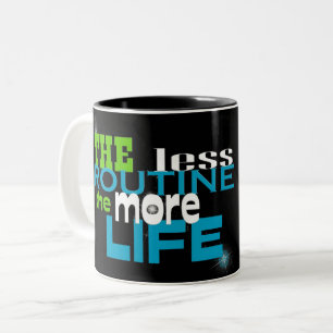 Caneca De Café Em Dois Tons Verdade da Vida em Preto