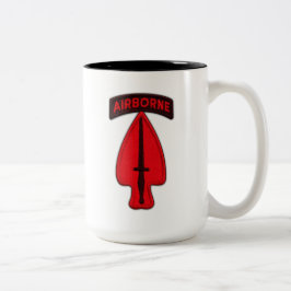 Caneca De Café Em Dois Tons Veteranos de Patch do Exército USASOC Especial Ops