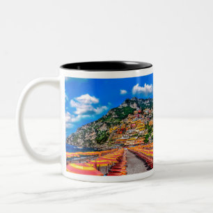 Caneca De Café Em Dois Tons Viagem de Amalfi das casas do penhasco de Italia