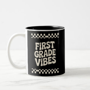 Caneca De Café Em Dois Tons Vibes do Primeiro Dia do Primeiro Ano Volta às Aul