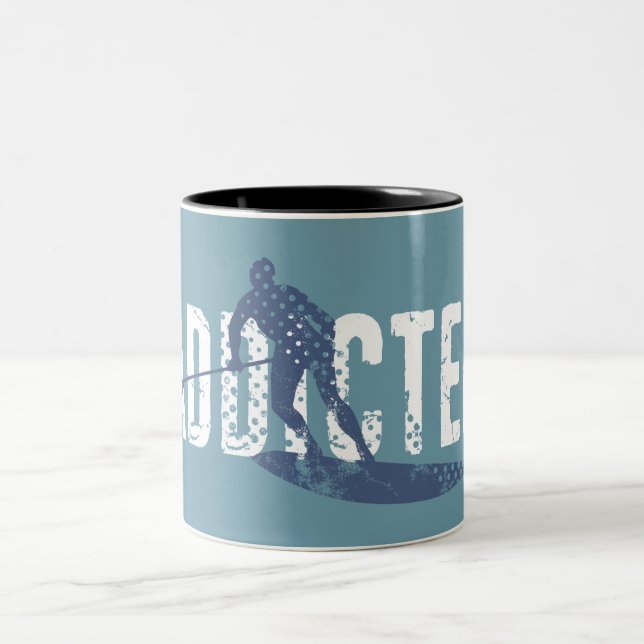 Caneca De Café Em Dois Tons Viciado em Stand Up Paddle (Centro)