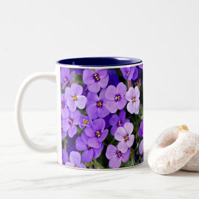 Caneca De Café Em Dois Tons Violetas (Com Donut)
