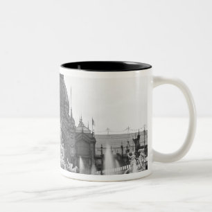 Caneca De Café Em Dois Tons Vista da abóbada central e da fonte