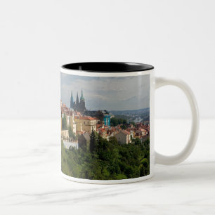 Caneca De Café Em Dois Tons Vista da Catedral do Santo Vitus, Praga, Repúblic