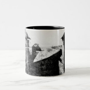 Caneca De Café Em Dois Tons Vista da janela em Le Gras, primeira fotografia
