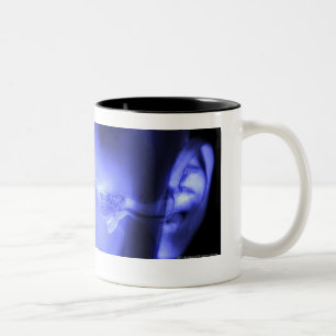 Caneca De Café Em Dois Tons Vista dianteira da orelha interna