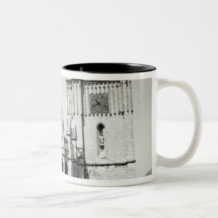 Caneca De Café Em Dois Tons Vista do apse e da torre, construída