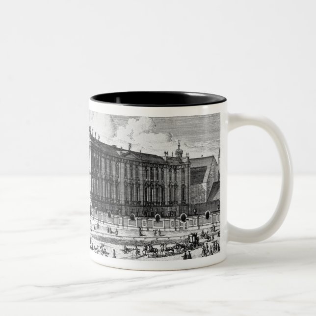 Caneca De Café Em Dois Tons Vista do palácio de Trautson construído para a (Direita)